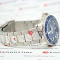 Tissot T1202101104100 наручные женские часы застежка крупным планом