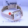 Оригинальные часы Tissot Tissot Lovely Square T058.109.36.031.00 кварцевые калибр механизма eta 901.001 общий вид