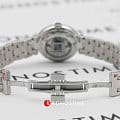 Tissot T1262071101300 наручные женские часы застежка крупным планом