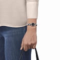 Tissot Tissot Lovely Square T058.109.17.056.00 Lovely наручные женские часы фото под углом.