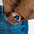 Hamilton Hamilton Ventura Quartz H24411142  — детали корпуса и нержавеющая сталь